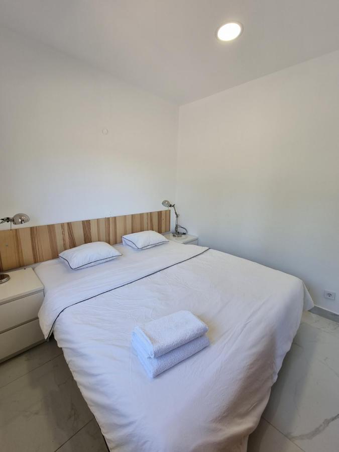 Aaa Apartments อัลบูเฟรา ภายนอก รูปภาพ